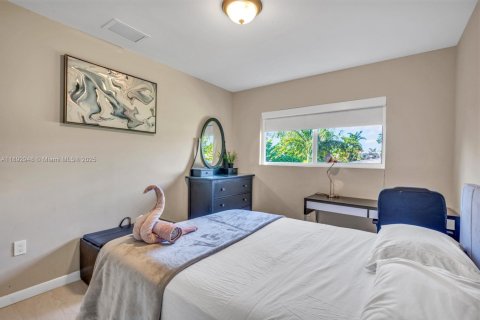 Villa ou maison à louer à Miami, Floride: 3 chambres, 244.33 m2 № 1946692 - photo 14