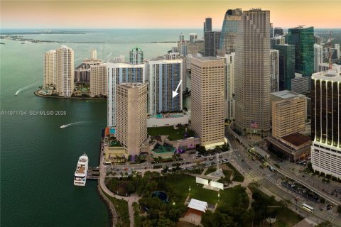 Condominio en venta en Miami, Florida, 1 dormitorio, 78.6 m2 № 2033726 - foto 24