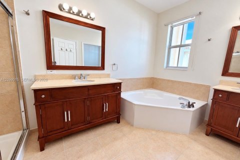 Condominio en alquiler en Doral, Florida, 3 dormitorios, 191.56 m2 № 2395445 - foto 14