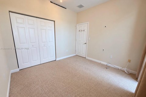 Condominio en alquiler en Doral, Florida, 3 dormitorios, 191.56 m2 № 2395445 - foto 22