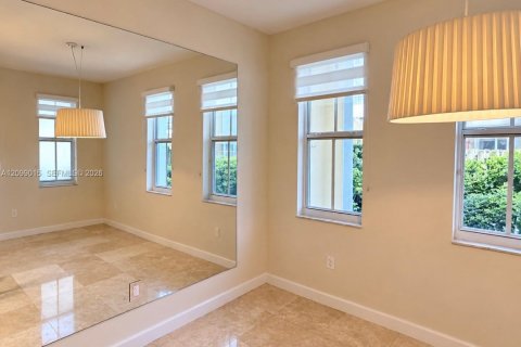 Condominio en alquiler en Doral, Florida, 3 dormitorios, 191.56 m2 № 2395445 - foto 8