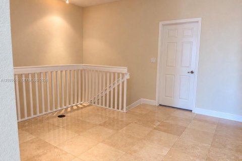 Condominio en alquiler en Doral, Florida, 3 dormitorios, 191.56 m2 № 2395445 - foto 17