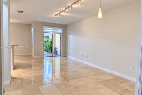 Condominio en alquiler en Doral, Florida, 3 dormitorios, 191.56 m2 № 2395445 - foto 4