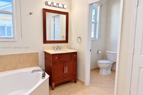 Condominio en alquiler en Doral, Florida, 3 dormitorios, 191.56 m2 № 2395445 - foto 16