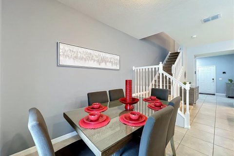 Touwnhouse à vendre à Davenport, Floride: 5 chambres, 213.02 m2 № 2093660 - photo 13