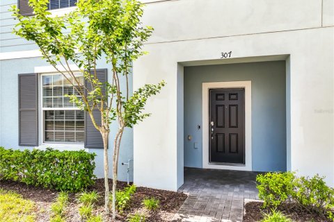 Touwnhouse à vendre à Davenport, Floride: 5 chambres, 213.02 m2 № 2093660 - photo 4