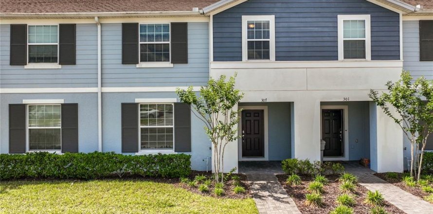 Touwnhouse à Davenport, Floride 5 chambres, 213.02 m2 № 2093660