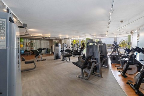 Condo in Sunrise, Florida, 1 bedroom  № 1671408 - photo 15