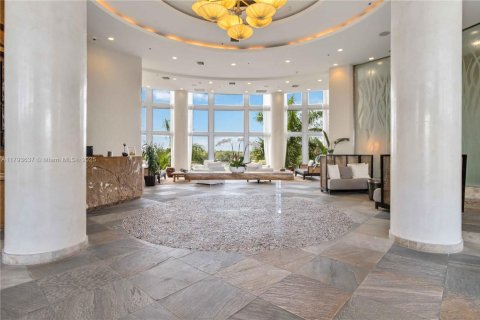 Condo in Sunrise, Florida, 1 bedroom  № 1671408 - photo 3