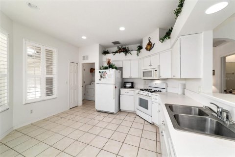 Villa ou maison à vendre à Leesburg, Floride: 2 chambres, 136.47 m2 № 1773541 - photo 11