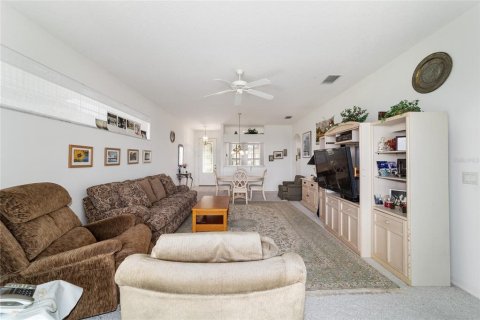 Villa ou maison à vendre à Leesburg, Floride: 2 chambres, 136.47 m2 № 1773541 - photo 17
