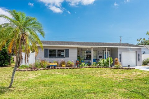 Villa ou maison à Saint Petersburg, Floride 2 chambres, 90.86 m2 № 2149919