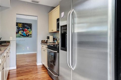 Immobilier commercial à vendre à Fort Lauderdale, Floride № 1954318 - photo 20