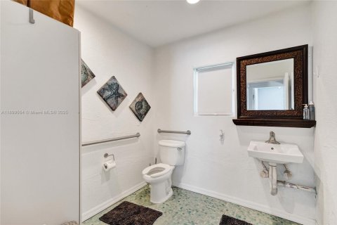 Immobilier commercial à vendre à Fort Lauderdale, Floride № 1954318 - photo 22