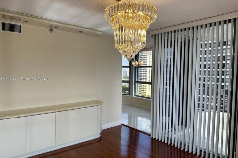 Copropriété à louer à Aventura, Floride: 2 chambres, 134.43 m2 № 1965877 - photo 7