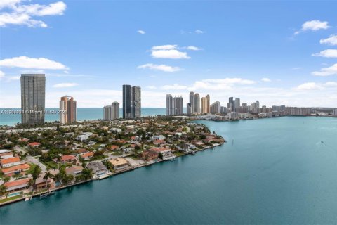 Copropriété à louer à Aventura, Floride: 2 chambres, 134.43 m2 № 1965877 - photo 3