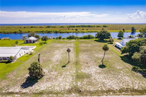 Propiedad comercial en venta en Okeechobee, Florida № 1845484 - foto 8