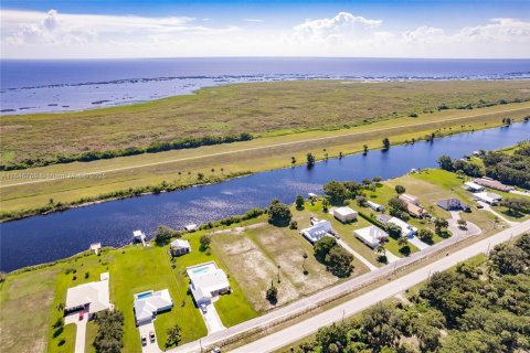 Propiedad comercial en venta en Okeechobee, Florida № 1845484 - foto 11