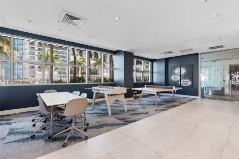 Купить кондоминиум в Майами, Флорида 2 спальни, 117.24м2, № 2011432 - фото 16