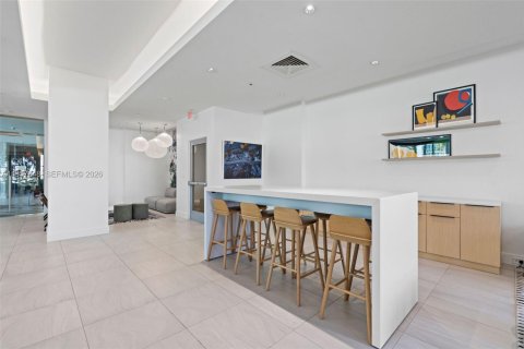 Купить кондоминиум в Майами, Флорида 2 спальни, 117.24м2, № 2011432 - фото 25