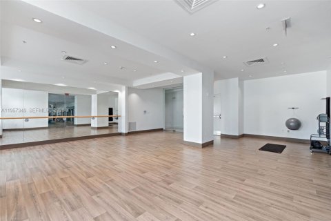 Купить кондоминиум в Майами, Флорида 2 спальни, 117.24м2, № 2011432 - фото 20