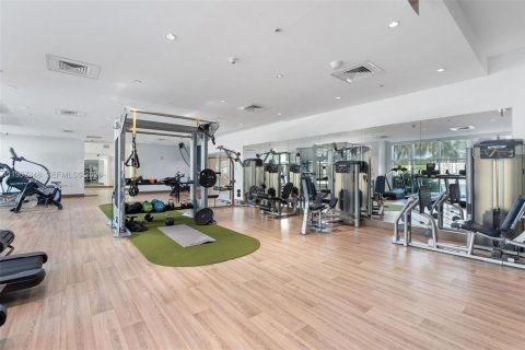 Купить кондоминиум в Майами, Флорида 2 спальни, 117.24м2, № 2011432 - фото 17