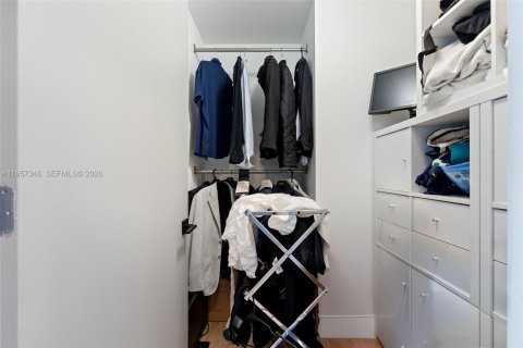 Copropriété à vendre à Miami, Floride: 2 chambres, 117.24 m2 № 2011432 - photo 22