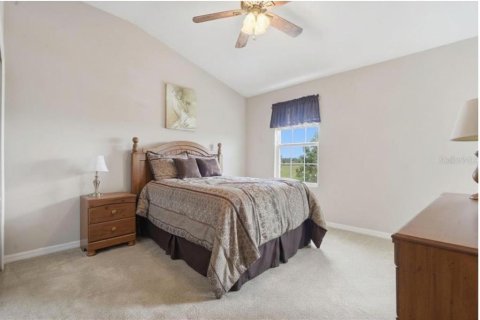 Townhouse in Groveland, Florida 3 bedrooms, 153.85 sq.m. № 2202756 - photo 26