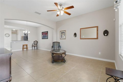 Townhouse in Groveland, Florida 3 bedrooms, 153.85 sq.m. № 2202756 - photo 6