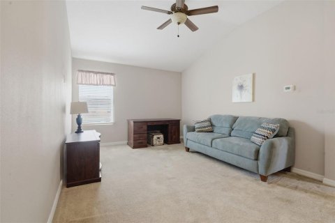 Townhouse in Groveland, Florida 3 bedrooms, 153.85 sq.m. № 2202756 - photo 19