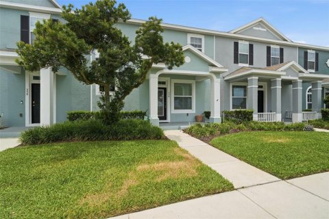 Townhouse in Groveland, Florida 3 bedrooms, 153.85 sq.m. № 2202756 - photo 3