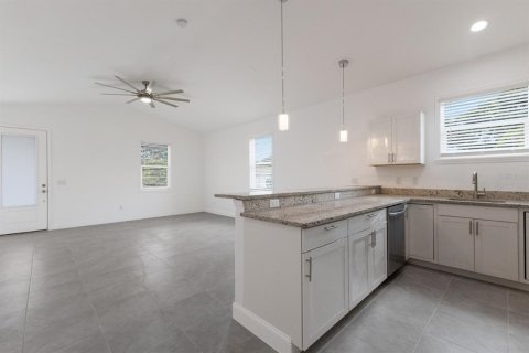 Villa ou maison à vendre à Bradenton, Floride: 3 chambres, 169.64 m2 № 1846560 - photo 4