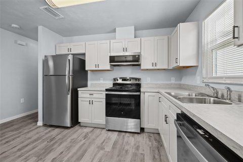 Купить виллу или дом в Гейнсвилл, Флорида 5 комнат, 111.95м2, № 1560349 - фото 2