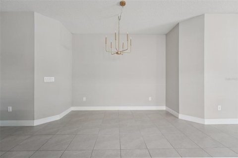 House in Fish Hawk, Florida 2 bedrooms, 141.68 sq.m. № 1791824 - photo 6