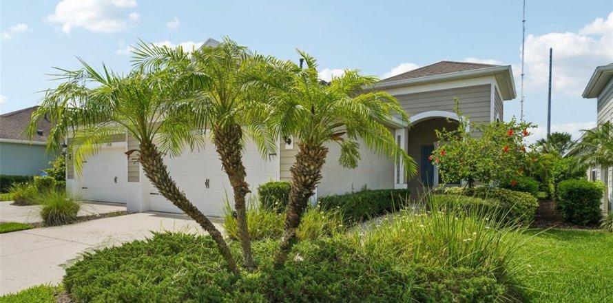 House in Fish Hawk, Florida 2 bedrooms, 141.68 sq.m. № 1791824