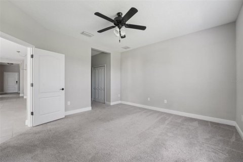 House in Fish Hawk, Florida 2 bedrooms, 141.68 sq.m. № 1791824 - photo 17