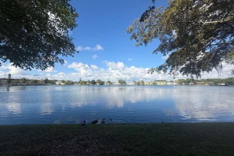 Copropriété à vendre à Miami, Floride: 2 chambres, 78.97 m2 № 1952841 - photo 18