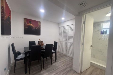 Copropriété à vendre à Miami, Floride: 2 chambres, 78.97 m2 № 1952841 - photo 3