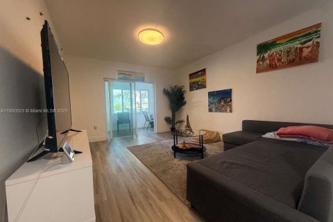 Copropriété à vendre à Miami, Floride: 2 chambres, 78.97 m2 № 1952841 - photo 7