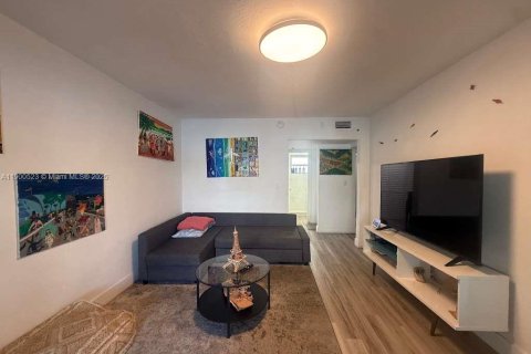 Copropriété à vendre à Miami, Floride: 2 chambres, 78.97 m2 № 1952841 - photo 2