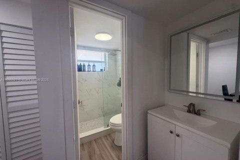 Copropriété à vendre à Miami, Floride: 2 chambres, 78.97 m2 № 1952841 - photo 4