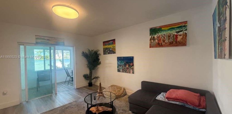 Condo à Miami, Floride, 2 chambres  № 1952841