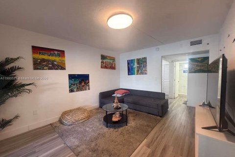Copropriété à vendre à Miami, Floride: 2 chambres, 78.97 m2 № 1952841 - photo 8