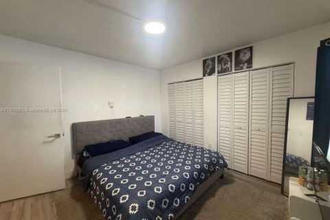 Copropriété à vendre à Miami, Floride: 2 chambres, 78.97 m2 № 1952841 - photo 10