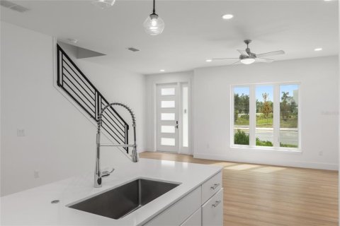 Touwnhouse à vendre à Gainesville, Floride: 3 chambres, 152.36 m2 № 1900134 - photo 18