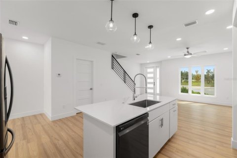 Touwnhouse à vendre à Gainesville, Floride: 3 chambres, 152.36 m2 № 1900134 - photo 17