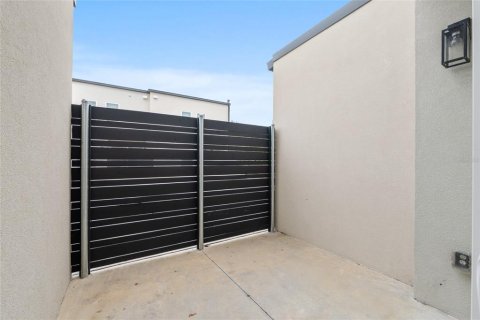 Touwnhouse à vendre à Gainesville, Floride: 3 chambres, 152.36 m2 № 1900134 - photo 22
