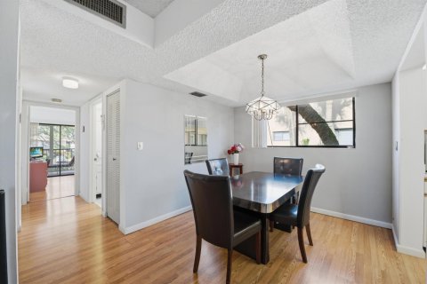 Condo in Delray Beach, Florida, 2 bedrooms  № 2246310 - photo 9