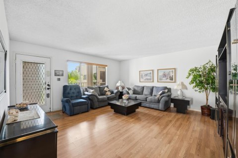 Condo in Delray Beach, Florida, 2 bedrooms  № 2246310 - photo 5
