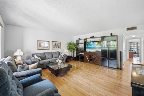 Condo in Delray Beach, Florida, 2 bedrooms № 2246310